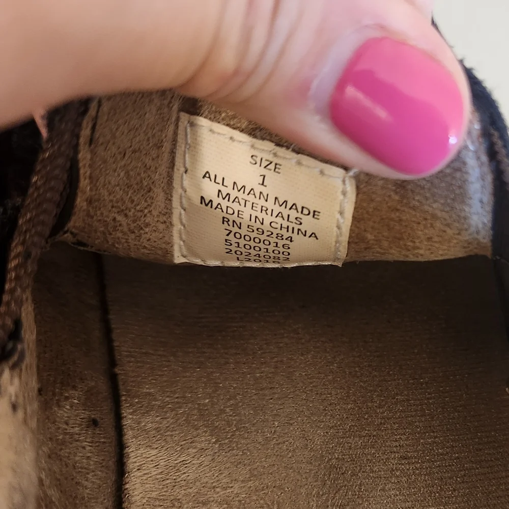 Children's Place Slip-on Dress Shoes - Sz 1